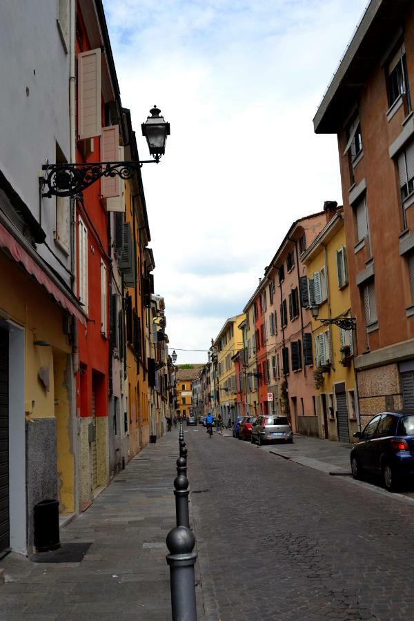 Downtown In Parma Apartment Exterior photo